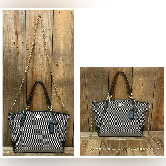 4 Piece Set: Coach Signature Kelsey Tote with Free Wallet, Dust Bag & Bag Charm. - Picture 2 of 16